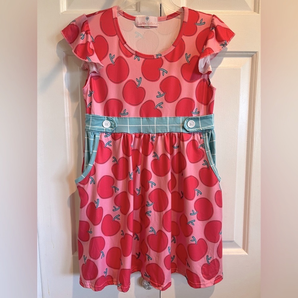 WELLIE KATE 🍎Charming Pink Apple Pattern Dress w Flutter Cap Sleeves & Pockets